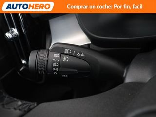 Volvo XC40 2.0 B3 Mild-Hybrid Core 2WD