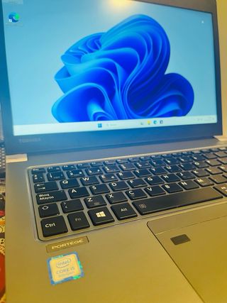 Portátil Toshiba i5 SSD 8GB RAM Windows 11