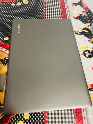 Portátil Toshiba i5 SSD 8GB RAM Windows 11