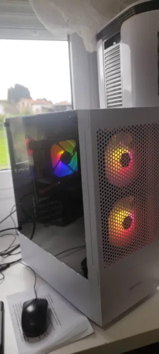 Intel Xeon 2690v4 + 32GB RAM + 1TB + Vega 56