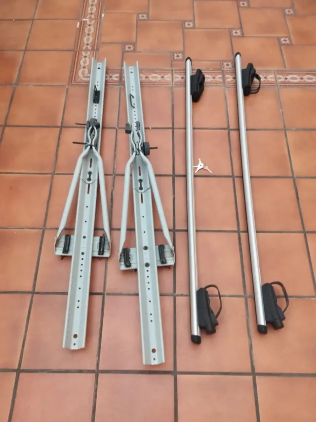 Soportes Raíles y Barras