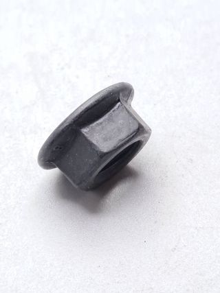 3 x Tuercas M8 colector Rover MGF FN108045