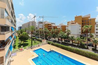 Piso en venta en  El Acequión - Los Naúfragos en Torrevieja