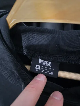 Sudadera Lonsdale Negra y pantalon