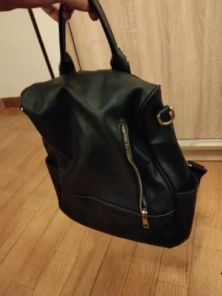 Mochila Negra dé cuero