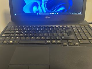 Portátil Fujitsu Lifebook i5 SSD Win 11