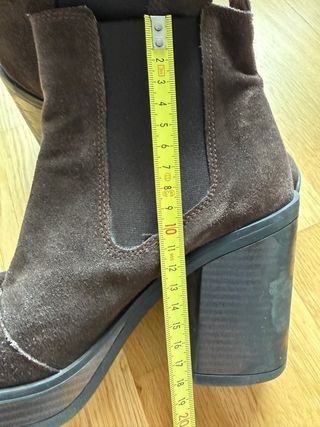 Botines ante marrón talla 38 con plataforma