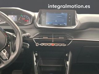 Peugeot 2008 Allure BlueHDI 130 S&S EAT8