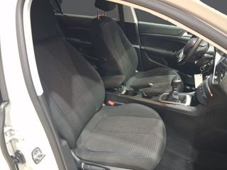 Peugeot 308 5P Style BlueHDi 100 S&S 6 Vel. MAN