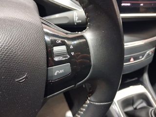 Peugeot 308 5P Style BlueHDi 100 S&S 6 Vel. MAN