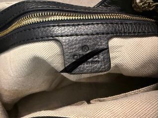 Borsa a tracolla Gucci Soho in pelle nera con cate