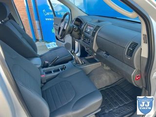 NISSAN Navara 2.5 dCI