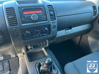 NISSAN Navara 2.5 dCI