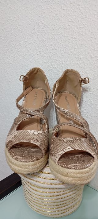 Cuñas Marypaz Beige y Marrón