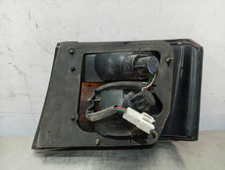 PILOTO TRASERO IZQUIERDO INTERIOR TOYOTA CARINA (