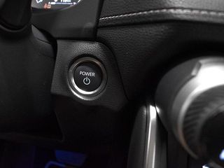 TOYOTA RAV4 2.5 E-CVT 218CV 220H ADVANCE