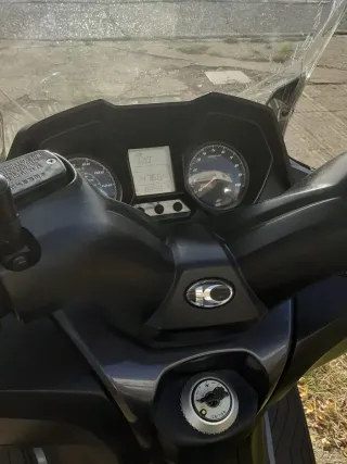 Kymco Superdink 125cc Negra