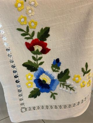 Tovaglia ricamata a mano Sfilato