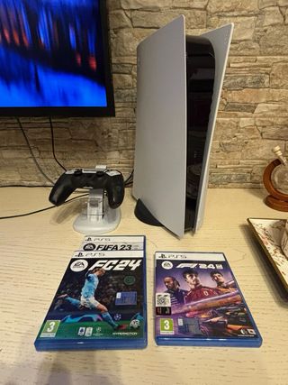 PlayStation 5 con 3 giochi