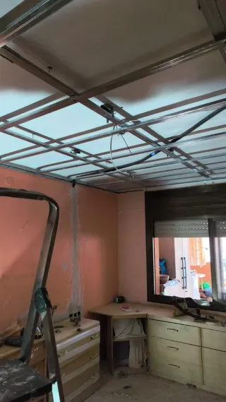 Se precisa instalador electricista en Barcelona