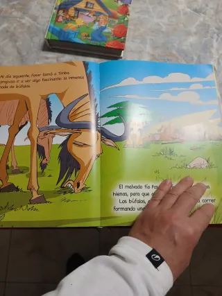 Lote de 2 libros de cuentos , clasicos para contar