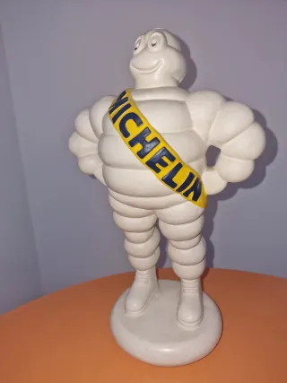 Figura Michelin 30 ×20