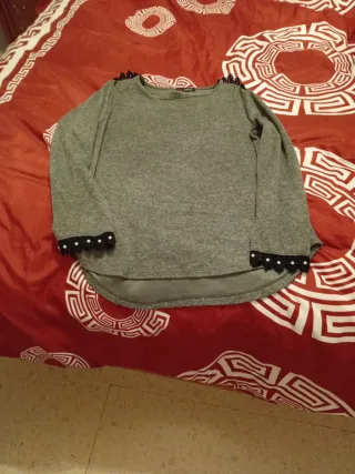 Jersey gris Lopez con encaje