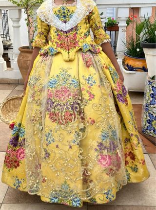 Vestido de fallera amarillo 6/7 años