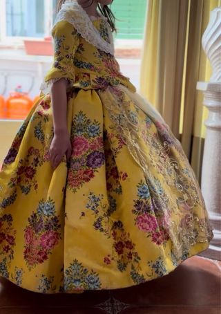 Vestido de fallera amarillo 6/7 años