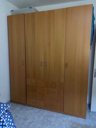 Armario modular de 4 puertas