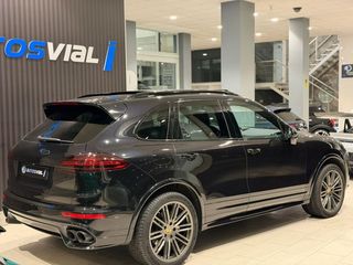 Porsche Cayenne Platinum Edition (2017)