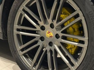 Porsche Cayenne Platinum Edition (2017)