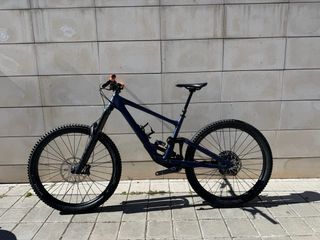 Specialized Enduro 2024 talla s4 color azul oscuro