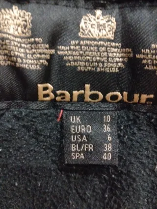 Chaqueta Barbour acolchada roja