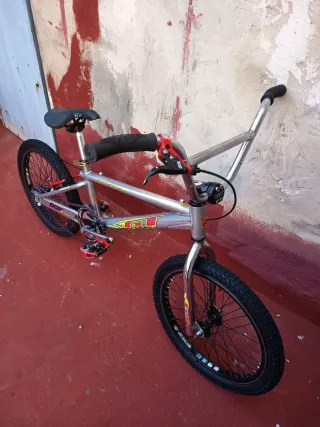 Bicicleta BMX GT Box Series