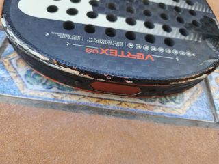 Pala Bullpadel Vertex 03 Mas dos fundas