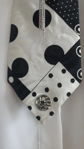 Cravatta gioiello decorata