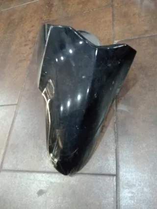 Tapas laterales PCX y guardabarros año 2010