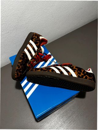 Adidas Samba OG Leopardo Rojo Talla 38
