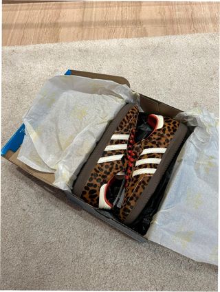 Adidas Samba OG Leopardo Rojo Talla 39