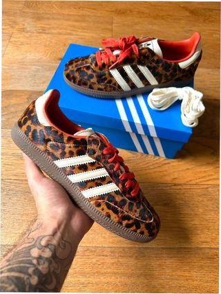 Adidas Samba OG Leopardo Rojo Talla 41