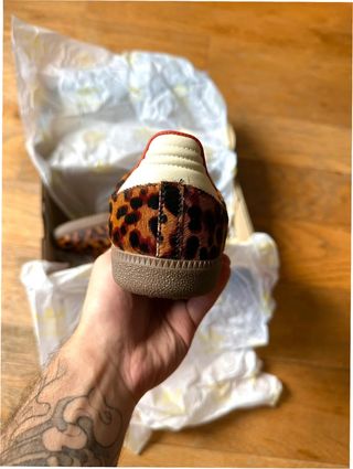 Adidas Samba OG Leopardo Rojo Talla 41