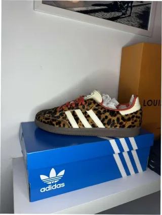 Adidas Samba OG Leopardo Rojo Talla 38