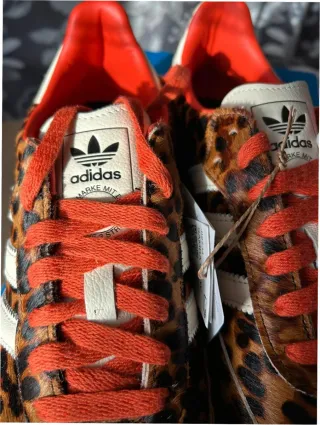 Adidas Samba OG Leopardo Rojo Talla 42