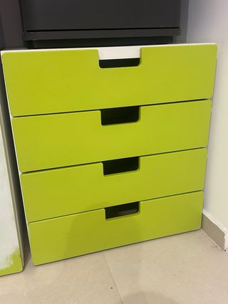 Armario y cajonera verde y blanco