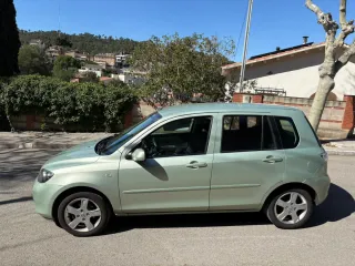 Mazda 2 2006