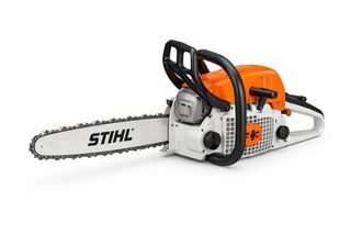 Alquiler motosierra para cortar leña