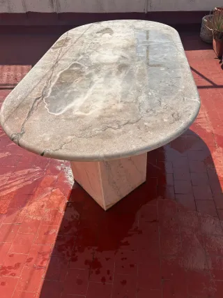 Regalo mesa de mármol rosa vetas grises, ovalada