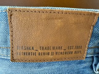 Pantalón vaquero Bershka desgastado Talla L