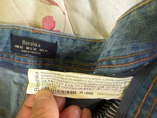 Pantalón vaquero Bershka desgastado Talla L